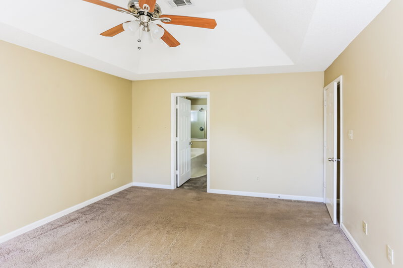 1,980/Mo, 6281 Lake View Cove Bartlett, TN 38135 Main Bedroom View 2