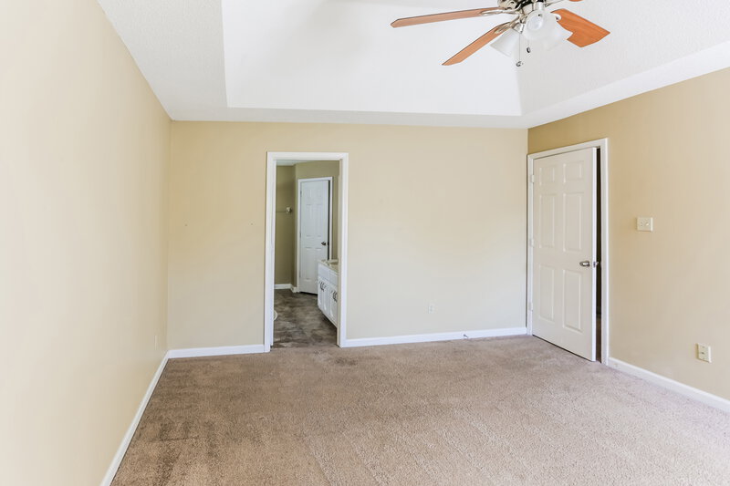 1,980/Mo, 6281 Lake View Cove Bartlett, TN 38135 Main Bedroom View 3