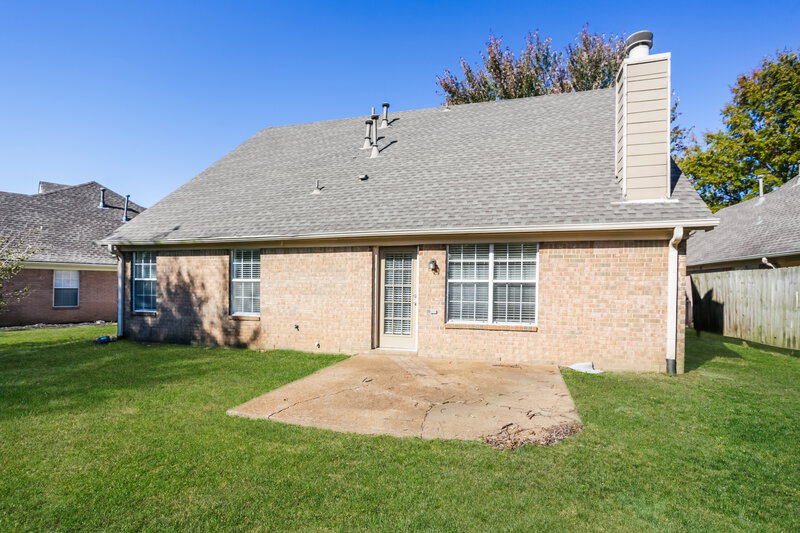 1,980/Mo, 6281 Lake View Cove Bartlett, TN 38135 Rear View 3