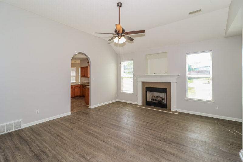 2,540/Mo, 9259 Windy Meadow Ln Cordova, TN 38016 Living Room View