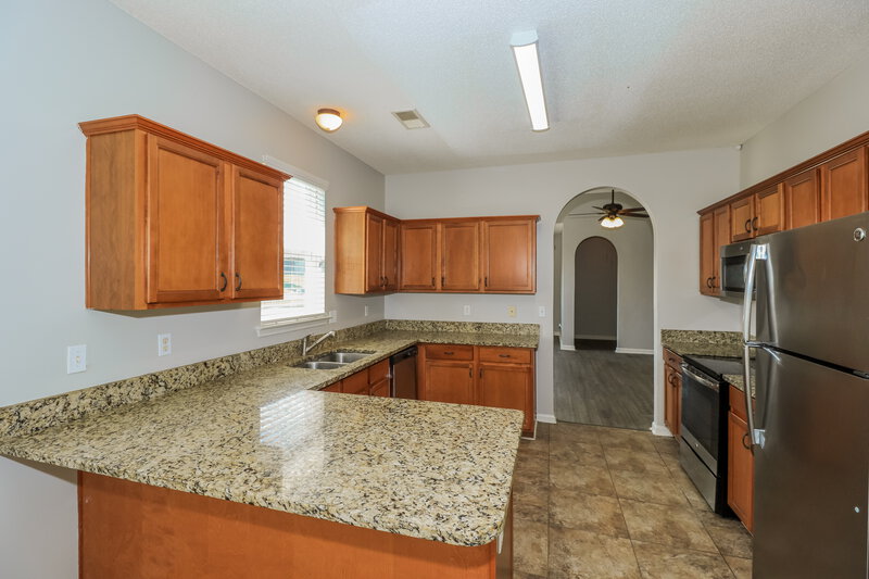 2,540/Mo, 9259 Windy Meadow Ln Cordova, TN 38016 Kitchen View 2
