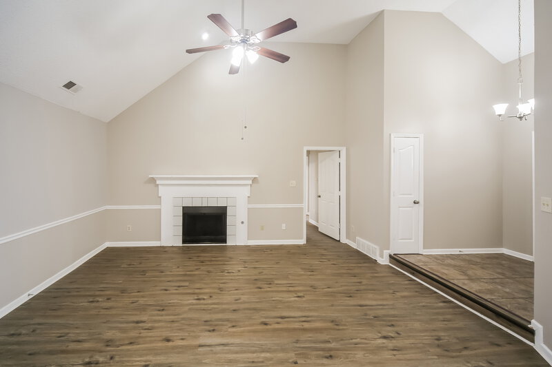 2,760/Mo, 760 Overcup Oaks Cove Cordova, TN 38018 Living Room View