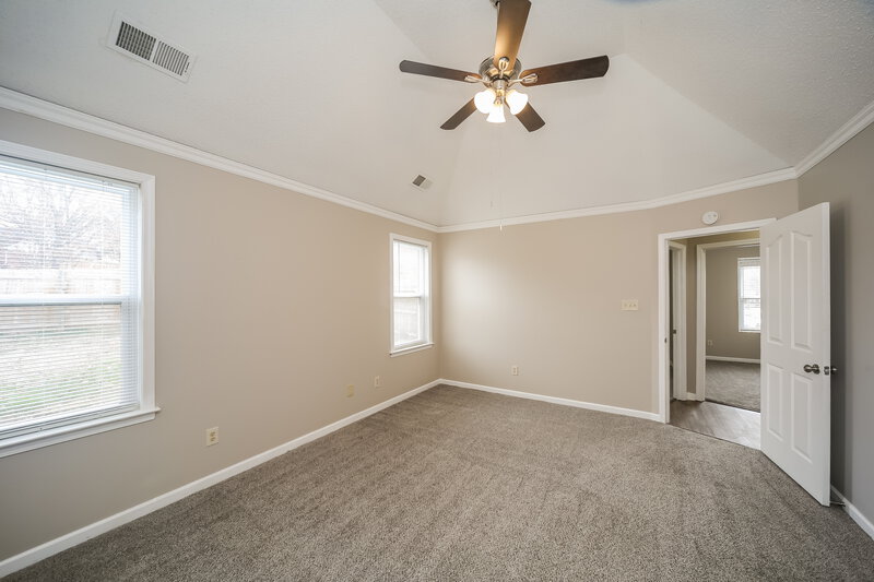 2,760/Mo, 760 Overcup Oaks Cove Cordova, TN 38018 Main Bedroom View 2