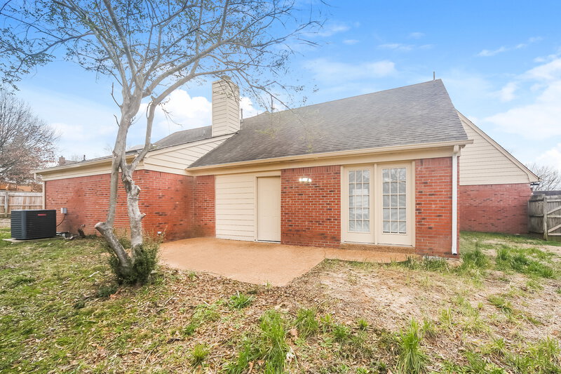 2,760/Mo, 760 Overcup Oaks Cove Cordova, TN 38018 Rear View