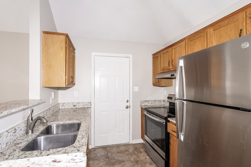 1,505/Mo, 5596 Walden Valley Cv Memphis, TN 38135 Kitchen View