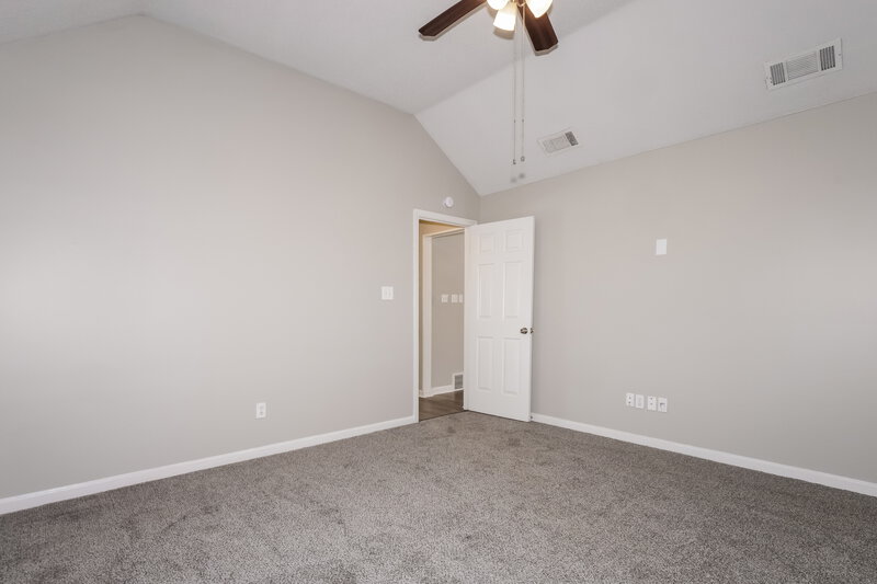 1,505/Mo, 5596 Walden Valley Cv Memphis, TN 38135 Main Bedroom View 2