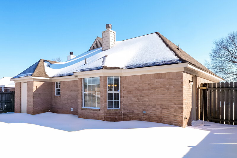 1,505/Mo, 5596 Walden Valley Cv Memphis, TN 38135 Rear View 2