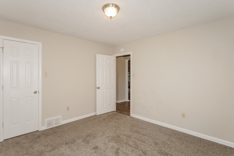 2,020/Mo, 4264 W Thunderstone Circle Memphis, TN 38125 Bedroom View