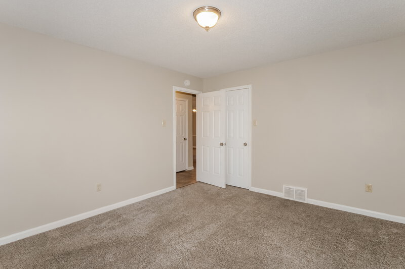 2,020/Mo, 4264 W Thunderstone Circle Memphis, TN 38125 Bedroom View 3