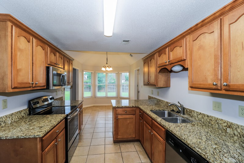 2,710/Mo, 5053 Winberry St Arlington, TN 38002 Kitchen View 2