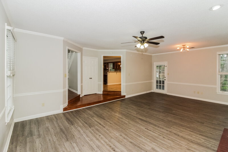 2,050/Mo, 405 Locust Grove Dr Cordova, TN 38018 Living Room View