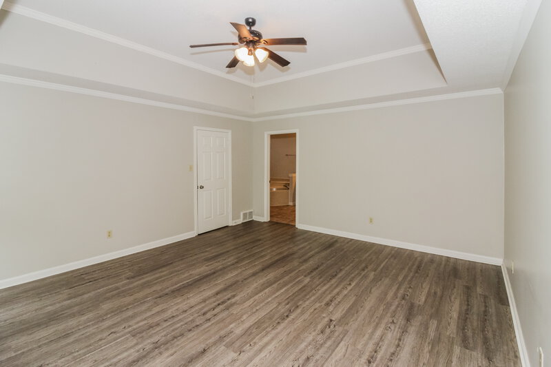2,050/Mo, 405 Locust Grove Dr Cordova, TN 38018 Main Bedroom View 2