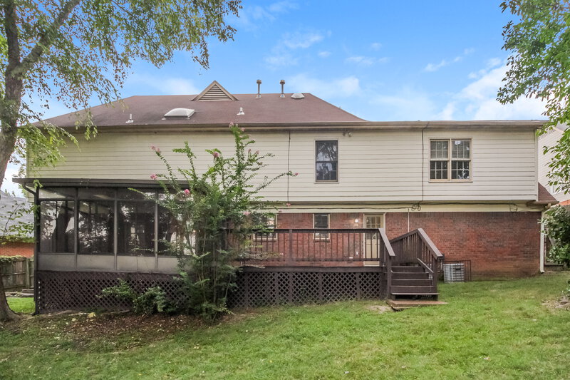 2,050/Mo, 405 Locust Grove Dr Cordova, TN 38018 Rear View