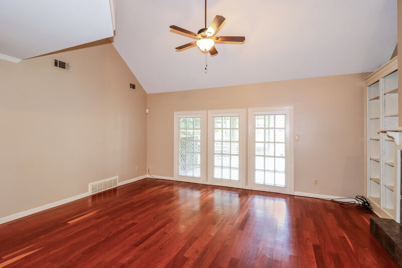 2,310/Mo, 2279 Hickory Path Dr Cordova, TN 38016 Family Room View