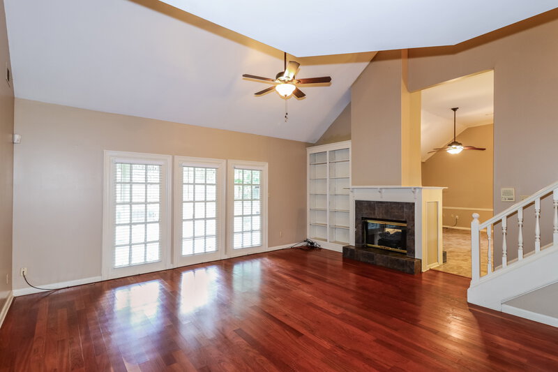 2,310/Mo, 2279 Hickory Path Dr Cordova, TN 38016 Family Room View 2