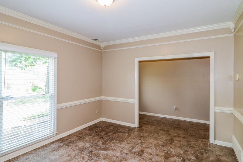 2,310/Mo, 2279 Hickory Path Dr Cordova, TN 38016 Sitting Room View 2