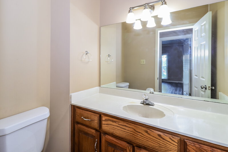 2,310/Mo, 2279 Hickory Path Dr Cordova, TN 38016 Bathroom View