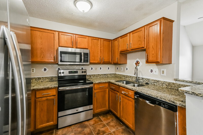 1,965/Mo, 971 Lorena Cove Cordova, TN 38018 Kitchen View 2