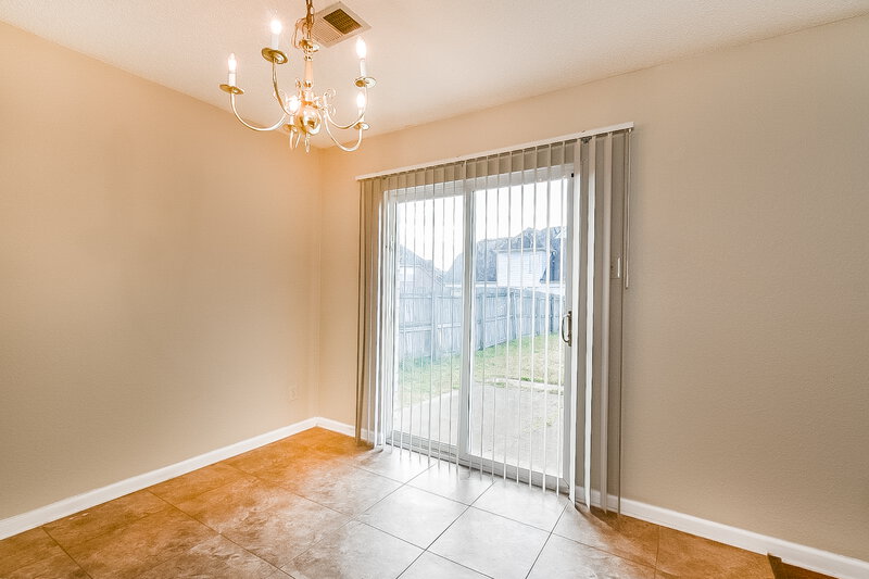 1,510/Mo, 7799 Fallstone Rd Memphis, TN 38125 Dining Room View