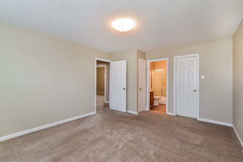 1,510/Mo, 7799 Fallstone Rd Memphis, TN 38125 Main Bedroom View 2