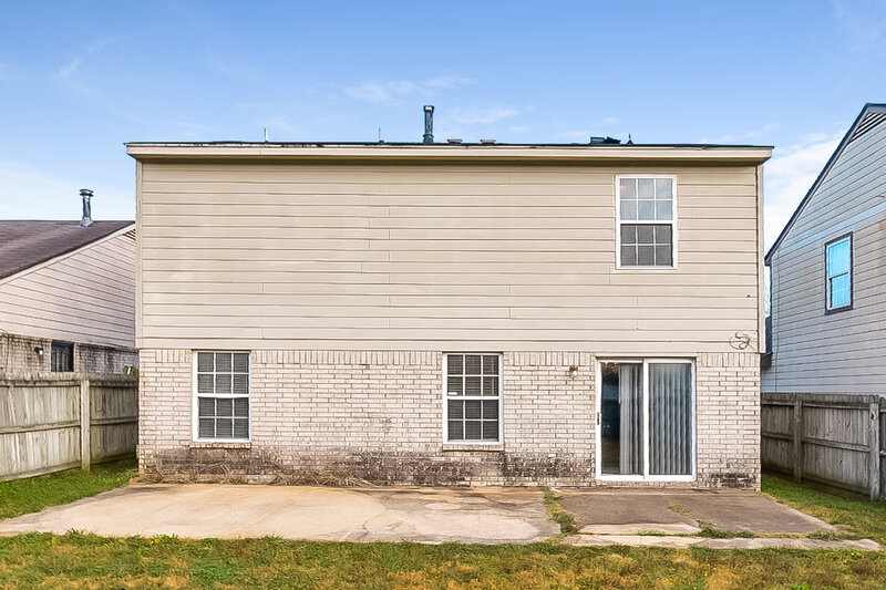 1,510/Mo, 7799 Fallstone Rd Memphis, TN 38125 Rear View