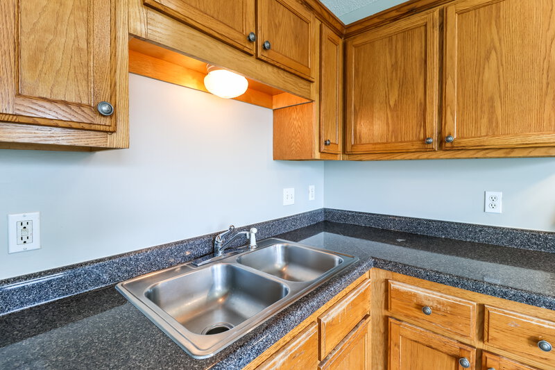 1,765/Mo, 1188 Lemasa Dr Cordova, TN 38018 Kitchen View 2