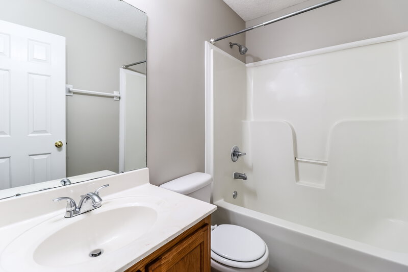 1,765/Mo, 1188 Lemasa Dr Cordova, TN 38018 Bathroom View