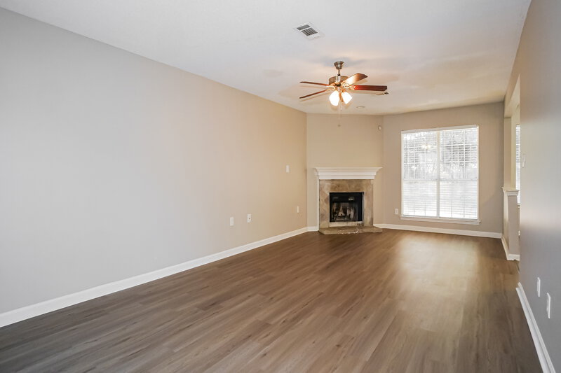 2,440/Mo, 5540 Mary Ln Arlington, TN 38002 Living Room View 2