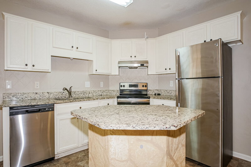 2,440/Mo, 5540 Mary Ln Arlington, TN 38002 Kitchen View