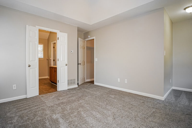 2,440/Mo, 5540 Mary Ln Arlington, TN 38002 Main Bedroom View 2