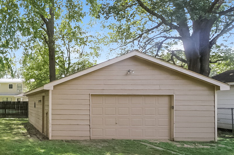 2,600/Mo, 7109 Centralia Rd Memphis, TN 38135 Rear View