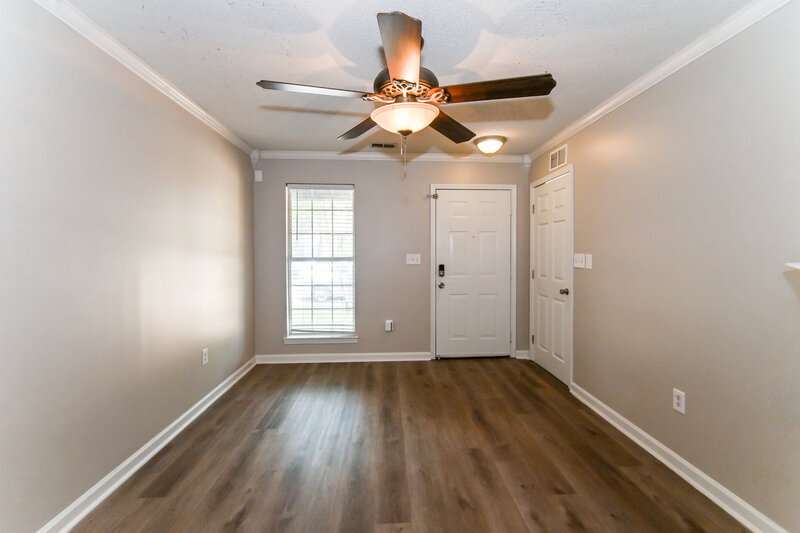 1,755/Mo, 7173 Charlton Way Cordova, TN 38018 Living Room View