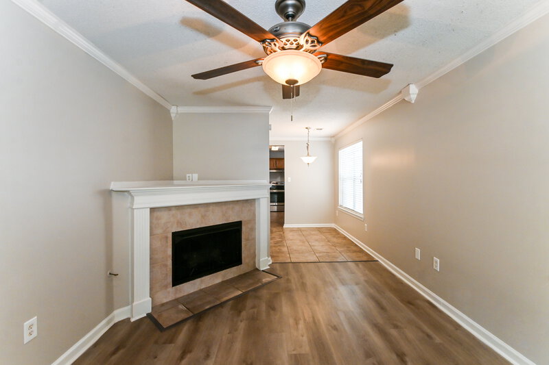 1,755/Mo, 7173 Charlton Way Cordova, TN 38018 Living Room View 2