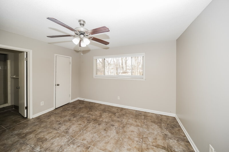 1,440/Mo, 5200 Scrivener Dr Memphis, TN 38134 Main Bedroom View 2