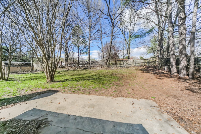 1,440/Mo, 5200 Scrivener Dr Memphis, TN 38134 Patio View