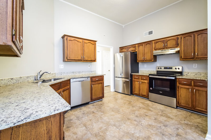 2,500/Mo, 7155 Abbey Cv Memphis, TN 38141 Kitchen View