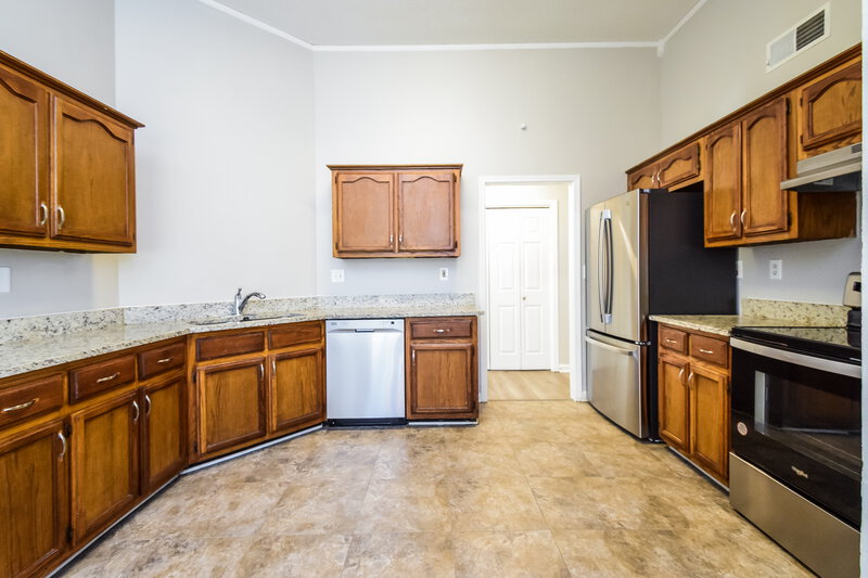 2,500/Mo, 7155 Abbey Cv Memphis, TN 38141 Kitchen View 2
