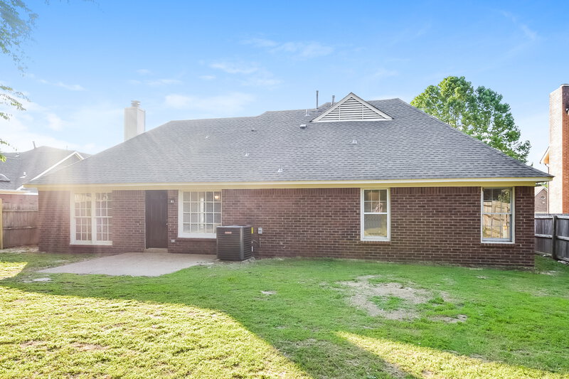 2,500/Mo, 7155 Abbey Cv Memphis, TN 38141 Rear View 2