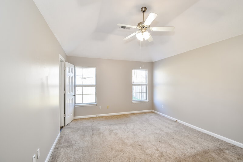 1,640/Mo, 7862 Fallstone Rd Memphis, TN 38125 Main Bedroom View 2