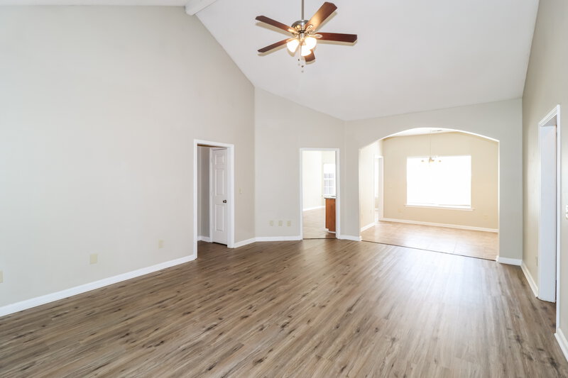 2,075/Mo, 105 Keough Rd Collierville, TN 38017 Living Room View