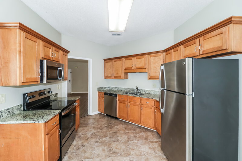 2,075/Mo, 105 Keough Rd Collierville, TN 38017 Kitchen View