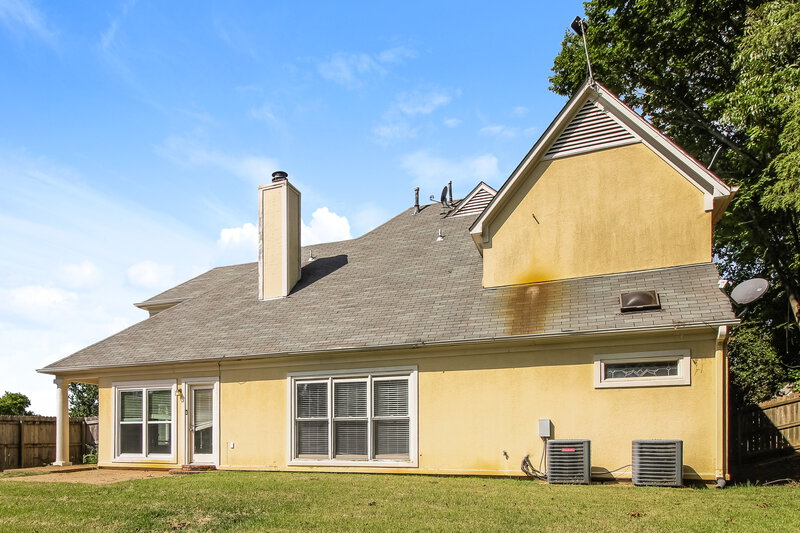 2,115/Mo, 1370 Cedar Hollow Dr Memphis, TN 38016 Rear View