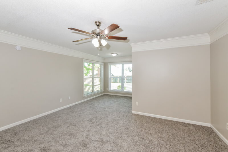 1,950/Mo, 5042 Overview Ridge Cove Memphis, TN 38141 Main Bedroom View 2