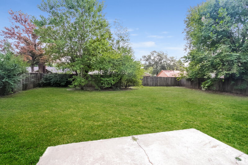1,455/Mo, 4102 Royalcrest Dr Memphis, TN 38115 Exterior View