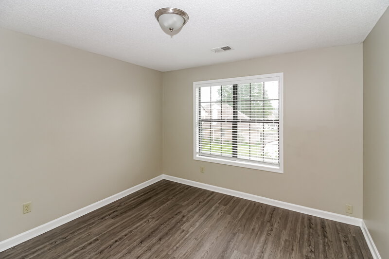 2,125/Mo, 8220 S Glynn Vale Cove Memphis, TN 38125 Bedroom View 2