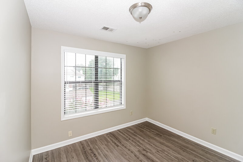 2,125/Mo, 8220 S Glynn Vale Cove Memphis, TN 38125 Bedroom View 3
