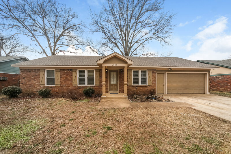 2,220/Mo, 1585 Pepperwood St Memphis, TN 38134 External View