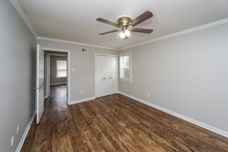 2,220/Mo, 1585 Pepperwood St Memphis, TN 38134 Main Bedroom View 2