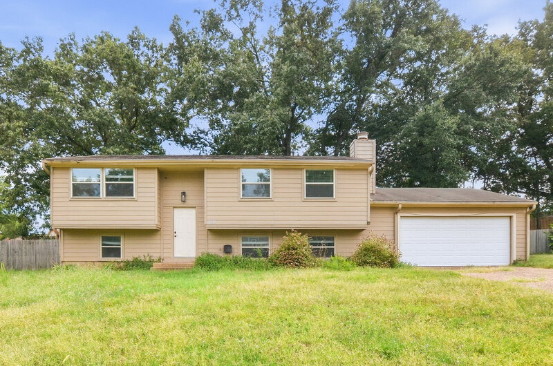 1,760/Mo, 5211 Orangewood Rd Memphis, TN 38134 External View