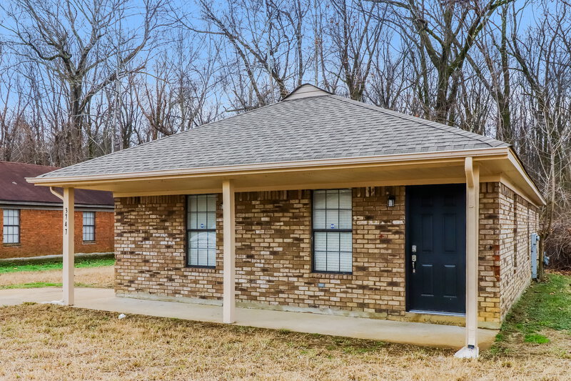0/Mo, 3747 Kerwin Dr Memphis, TN 38128 Front View